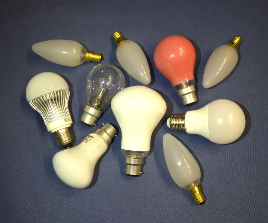 Different bulbs lumens